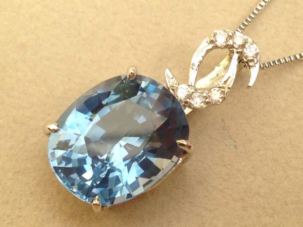 トパーズ20ｃｔ　ネックレスペンダント　シルバー　Ａ129