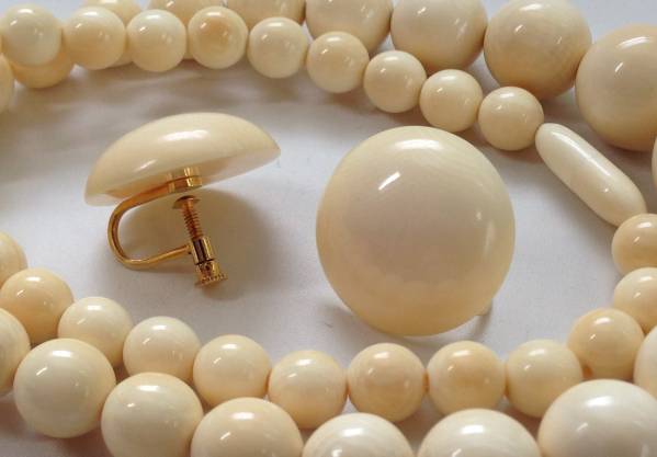 ★象牙　ネックレス　イヤリング　2点セット　265ｇ④