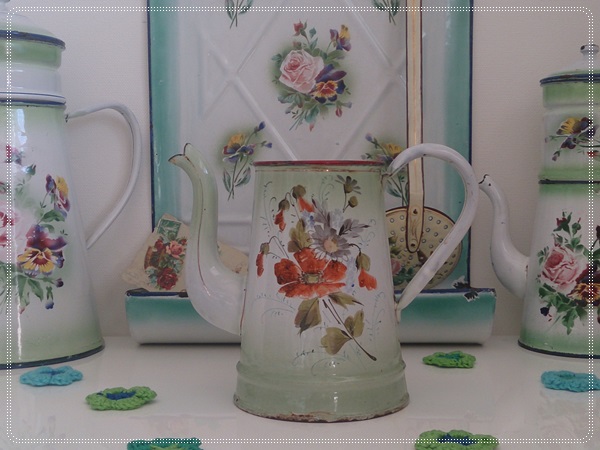 ◇フランス◇お花柄のコーヒーポット♪ アンティーク ホーロー お花柄