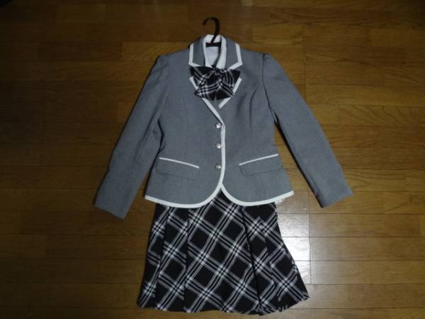 卒業式用女児スーツ160ｃｍ