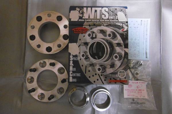 キックス ワイドトレッドスペーサー　15mm 5H 114.3 約100km使用