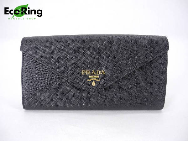 1円 美品 プラダ サフィアーノ パスケース付き 長財布 黒 AB738