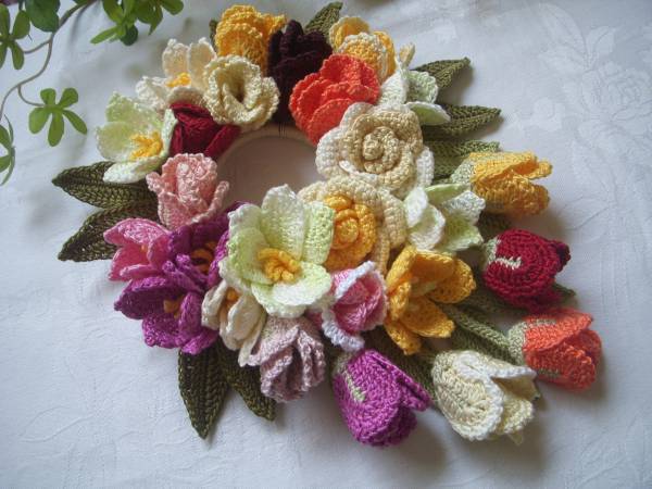 ★ハンドメイド　レース編み★チューリップのシュシュ