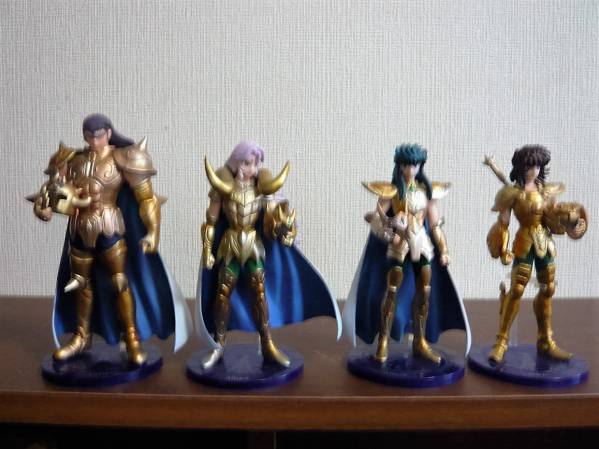 聖闘士星矢 プラモデル 黄金聖衣 12体セット 聖闘士星矢フィギア 黄金聖闘士12体セット 聖闘士星矢 プラモデル