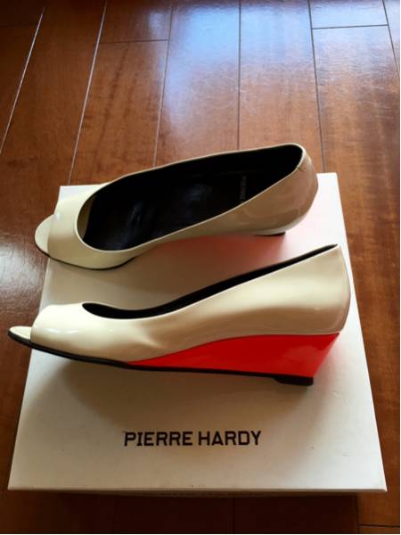 ピエールアルディ パンプス 辻直子 滝沢眞規子 ドゥロワー