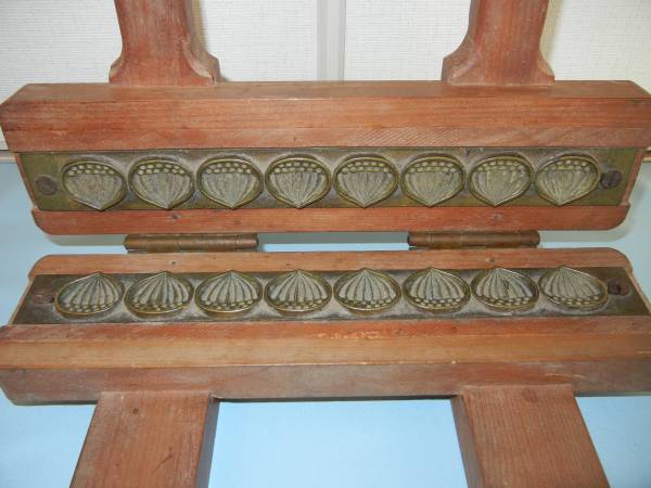 和菓子道具 北枝園 | : 干菓子 > 木型 落雁 勲 Japanese sweets