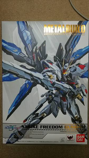 METAL BUILD ストライクフリーダムガンダム 開封済み