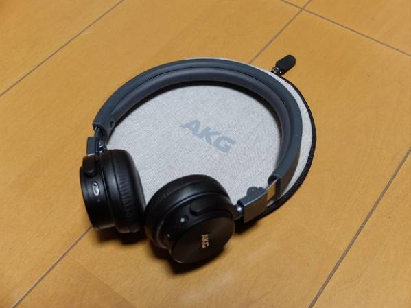 ☆AKG　Bluetoothヘッドホン　「Y45BT（黒）」　美品