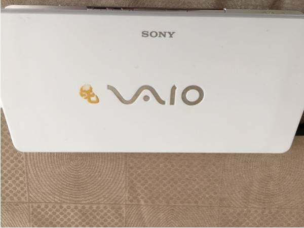 SONY VAIO VGN-P70H/W