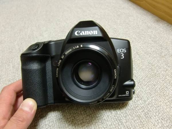 EOS3とEF50mm 1.8Ⅱ　スクリーンECーCⅢ　ジャンク