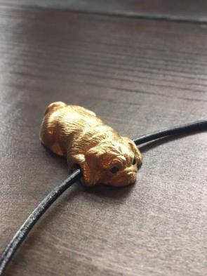 即決！送料無料！犬の服 9689 黒パグ クロパグ 非売品 K18のパグ PUG パグ レザー チョーカー ネックレス ゴールド 金 アクセサリー　！！