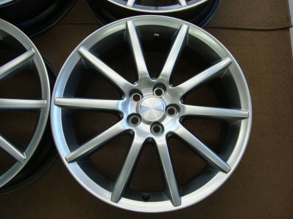SUBARU レガシィ純正 18×7J ET55 PCD100 5H フォレスタ等にも 18インチ