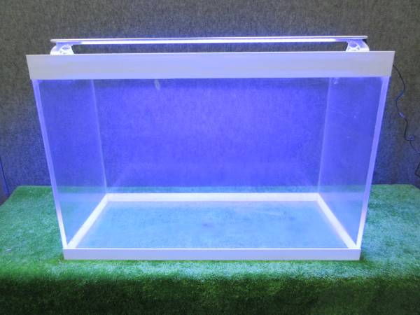 90センチアクリル水槽　90×60×40　