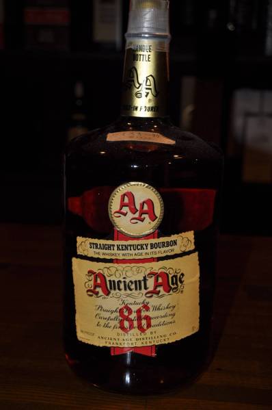 激レア　古酒　エンシェント・エイジ　1750ｍ　デカ瓶