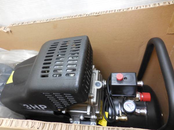 エアーコンプレッサー MVCP-0550YA ジャンク品 エアーコンプレッサー MVCP-0550YA ジャンク品