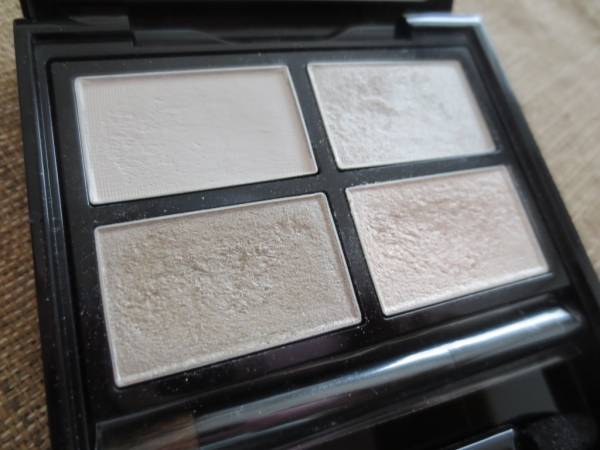 ADDICTIONアディクション 5thリミテッドコンパクト ホワイト4色