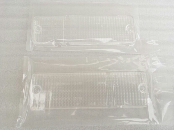 未使用品 トヨタ純正フロントクリアウィンカーレンズ AE86GX71