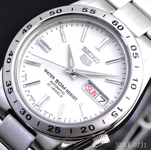 日本製【ＳＥＩＫＯ】海外モデル／セイコー5≪即決≫SNKD97