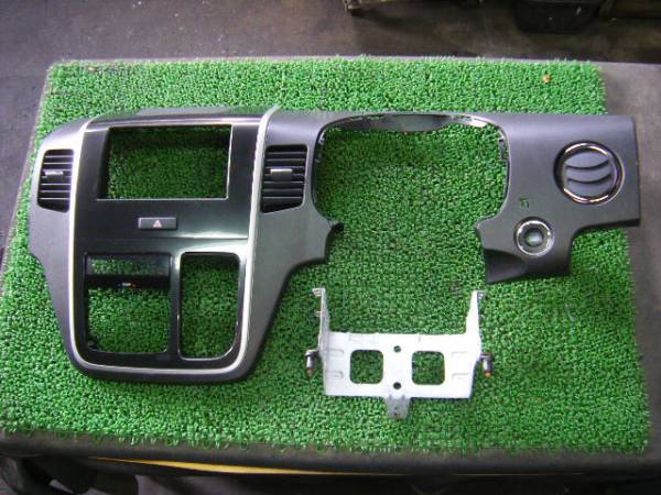 H22 ワゴンRスティングレーMH23S純正インパネパネルステーセット