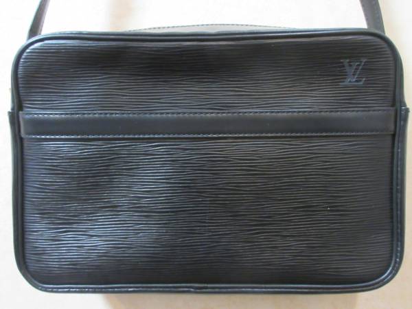 ルイヴィトン　エピ　トロカデロ27　ショルダーバッグ黒　M52302