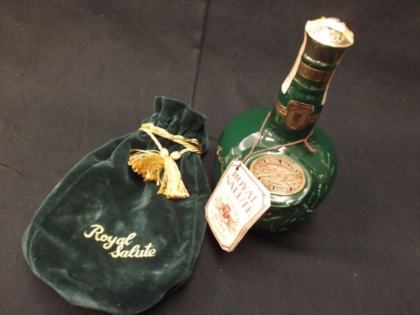  CHIVAS BROTHERS/シーバス ロイヤルサルート 21年 緑 6 og 3004(スコッチ)｜売買されたオークション情報、yahooの商品情報をアーカイブ公開 - オークファン スコッチ