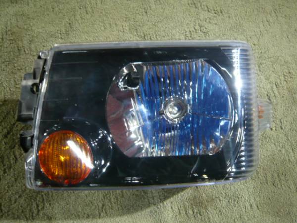 ミニキャブ クリッパー U71V ヘッドライト 左 P5701
