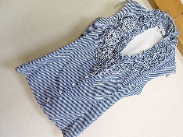 美品ナラカミーチェフラワーモチーフブラウス