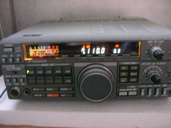 ケンウッド TS－440S 無線機 KENWOOD TS-440S HF TRANSCEIVER