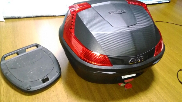 GIVIジビ モノロックケース B37ND 未塗装ブラック 中古