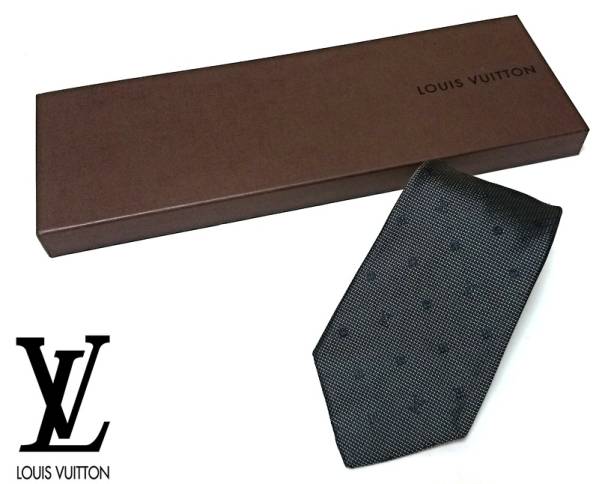 【新品未使用・箱付】LOUIS VUITTON ライトブルー ネクタイ ☆未使用 箱付 ルイヴィトン ロゴ入り ネクタイ 未使用 LOUIS VUITTON
