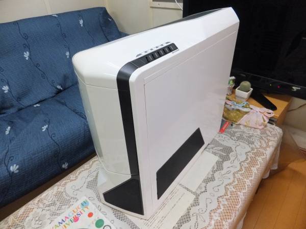 送料半額！ＮＺＸＴ　Ｐｈａｎｔｏｍ　ホワイト　フルタワー