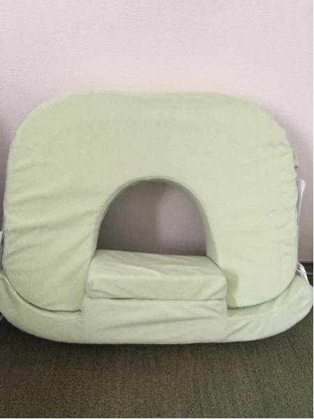 【美品】双子用授乳クッション