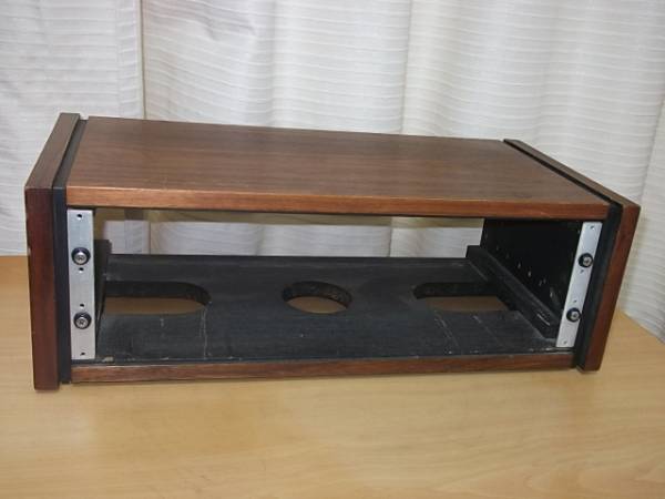 大得価，お買い得 CROWN クラウン ウッドケース キャビネット 3U アンプ用(クラウン)｜売買されたオークション情報、yahooの商品情報をアーカイブ公開 - オークファン クラウン