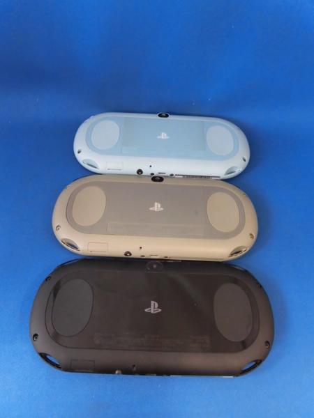 ジャンク PS VITA PCH-2000番 3台 ジャンクPSVITAPCH-2000番3台 【公式