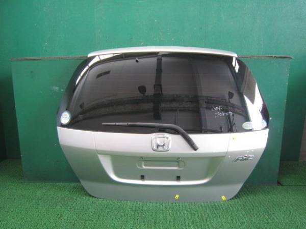 フィット　GD1　GD2 リアゲート　バックドア