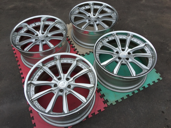スーパースター レオンハルト イェーガー 9.5J+27 10J+24 20''