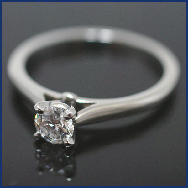 美品カルティエ Pt950 ダイヤモンド0.24ct リング 7号【297038 