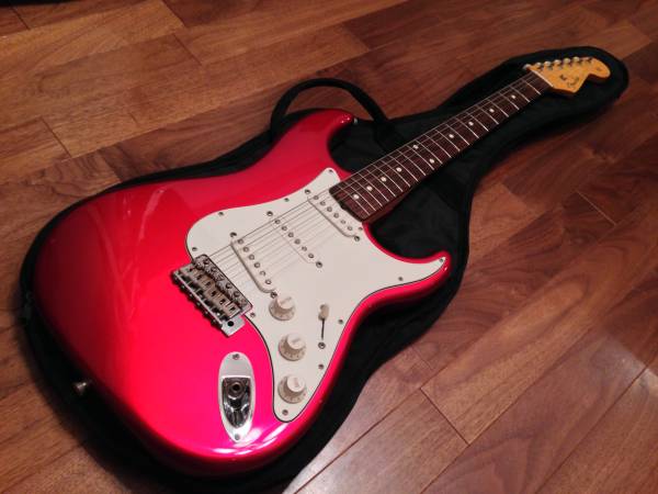 ◆レア♪FENDERストラトST‐62M♪ミディアムスケール♪