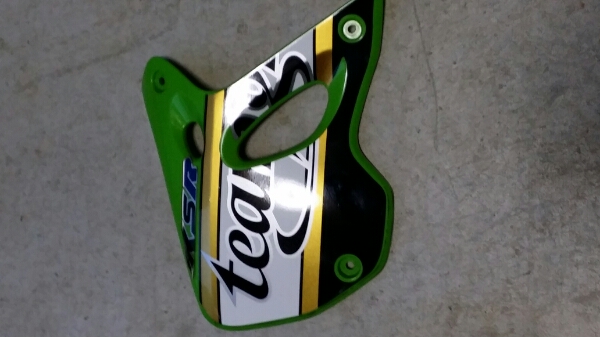 純正部品 KSR110 シュラウド・デカール（Green・右） Green・左