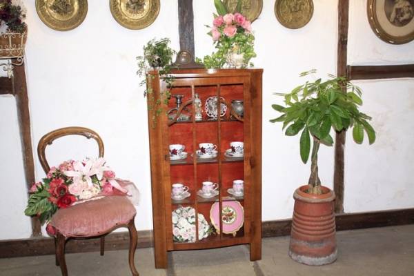 6943 ◆キャビネット*飾り棚*家具*イギリス*英国*アンティーク