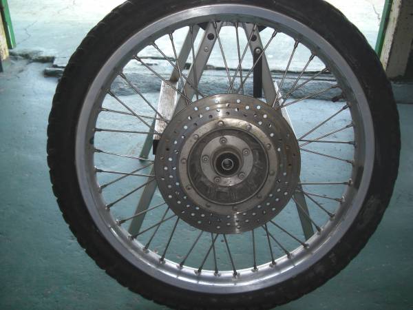 BMW R80GS　？　 フロントホィール21インチ