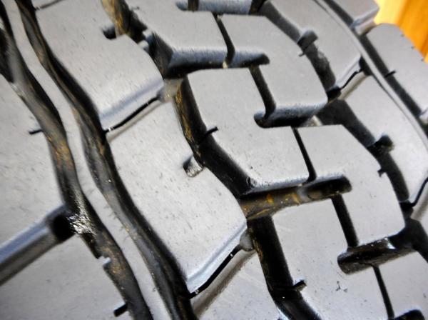 ★225/90R17.5，ブリヂストン M890!!美品，激安!!1本価格!!_344