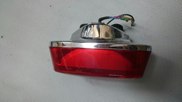 w650 w400 テールランプ 美品
