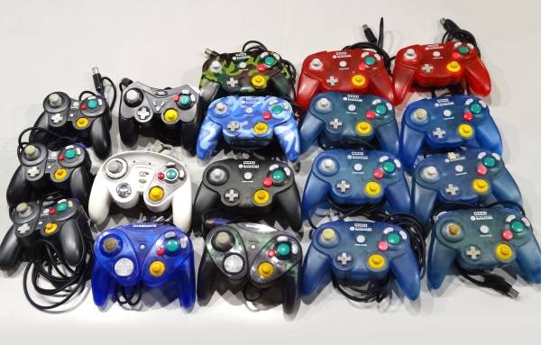 ■ジャンク■GC ゲームキューブ用 非純正コントローラー 18個