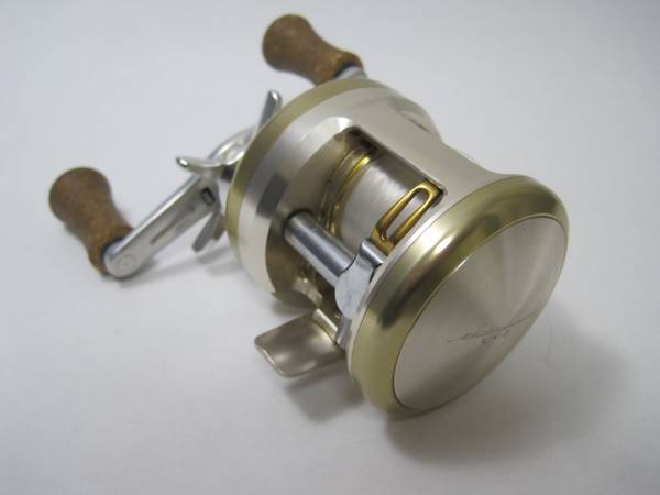 即決 ダイワ ミリオネア CV-Z105 DAIWA millionaire ご覧いただき