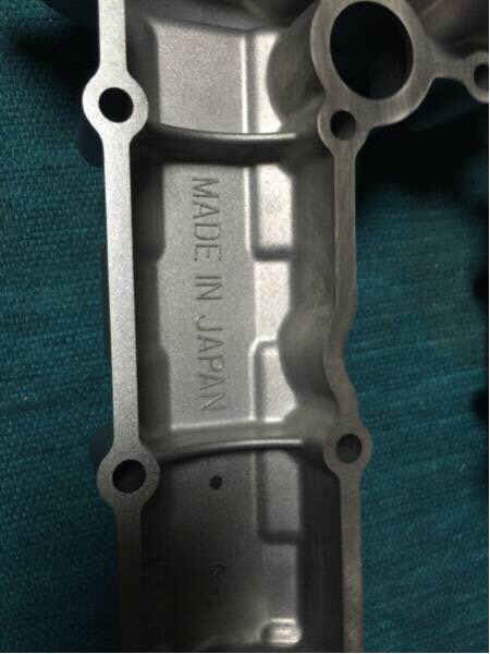 ZR-7 　　純正ヘッドカバー 　 新古品