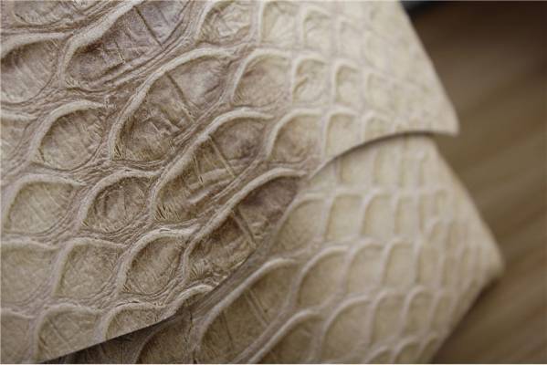 本革■オリジナル【ニシキヘビ型押しショルダーバッグ稀少E0070