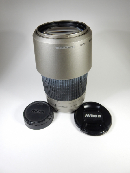 良品です♪　nikon ニコン　AF NIKKOR 70-300mm 1:4-5.6G♪