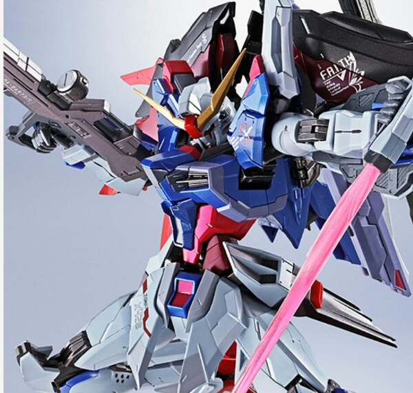 BUILD METAL デスティニーガンダム [METAL デスティニーガンダム