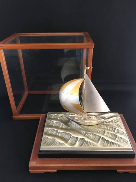 ヨット 銀製 置物 SILVER ガラスケース 帆船 刻印 帆船の置物 銀船 銀舟 0